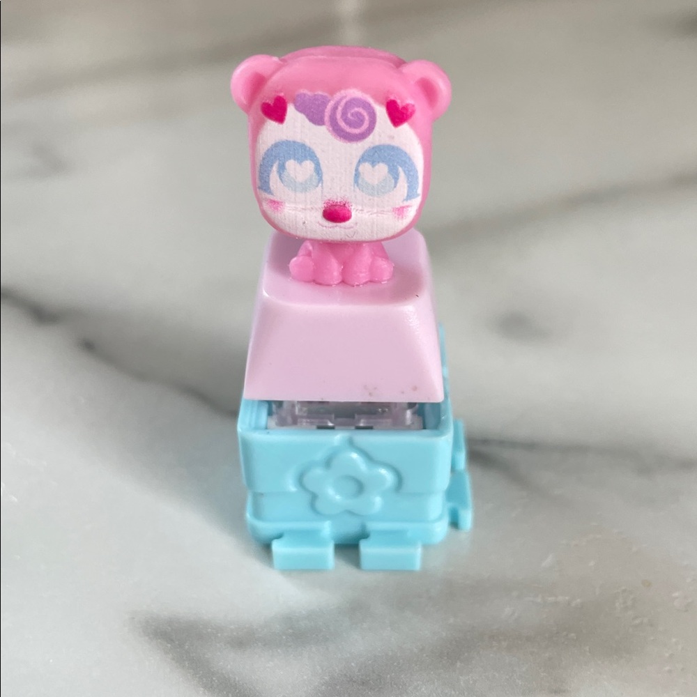 ❌❌Sold❌❌CLICKEEZ - Epic-Rare - @Cuddly-bear